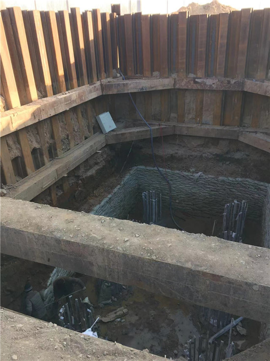 鋼板樁水上圍堰